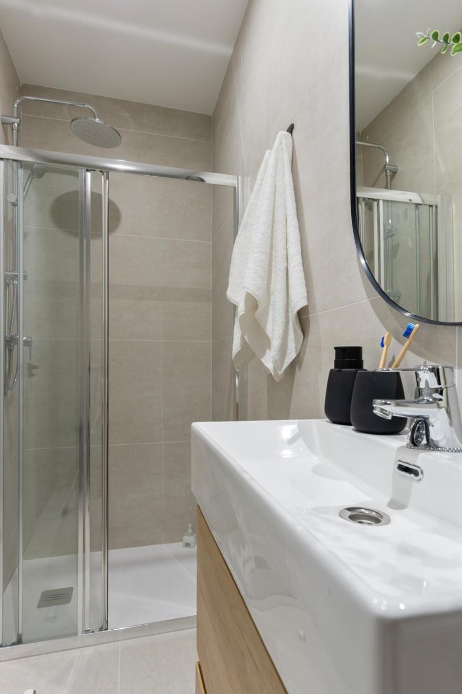 Matisse, Totalmente Reformado Y Modernista Apartment Gijon Exterior photo